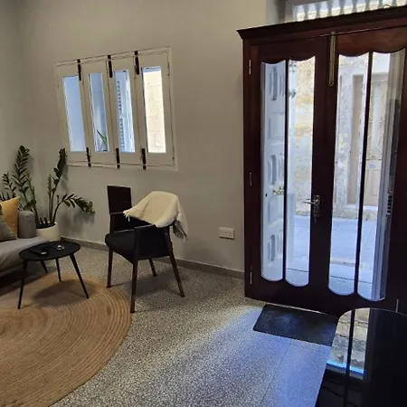 Дом отдыха Ta' Guzeppi Townhouse